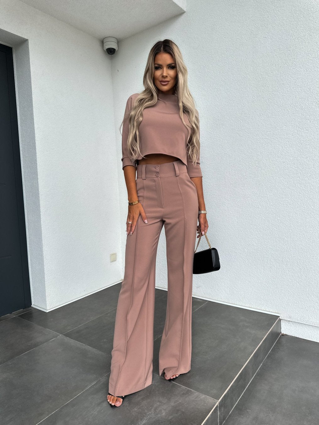 CLASSY 2-PIECE SET